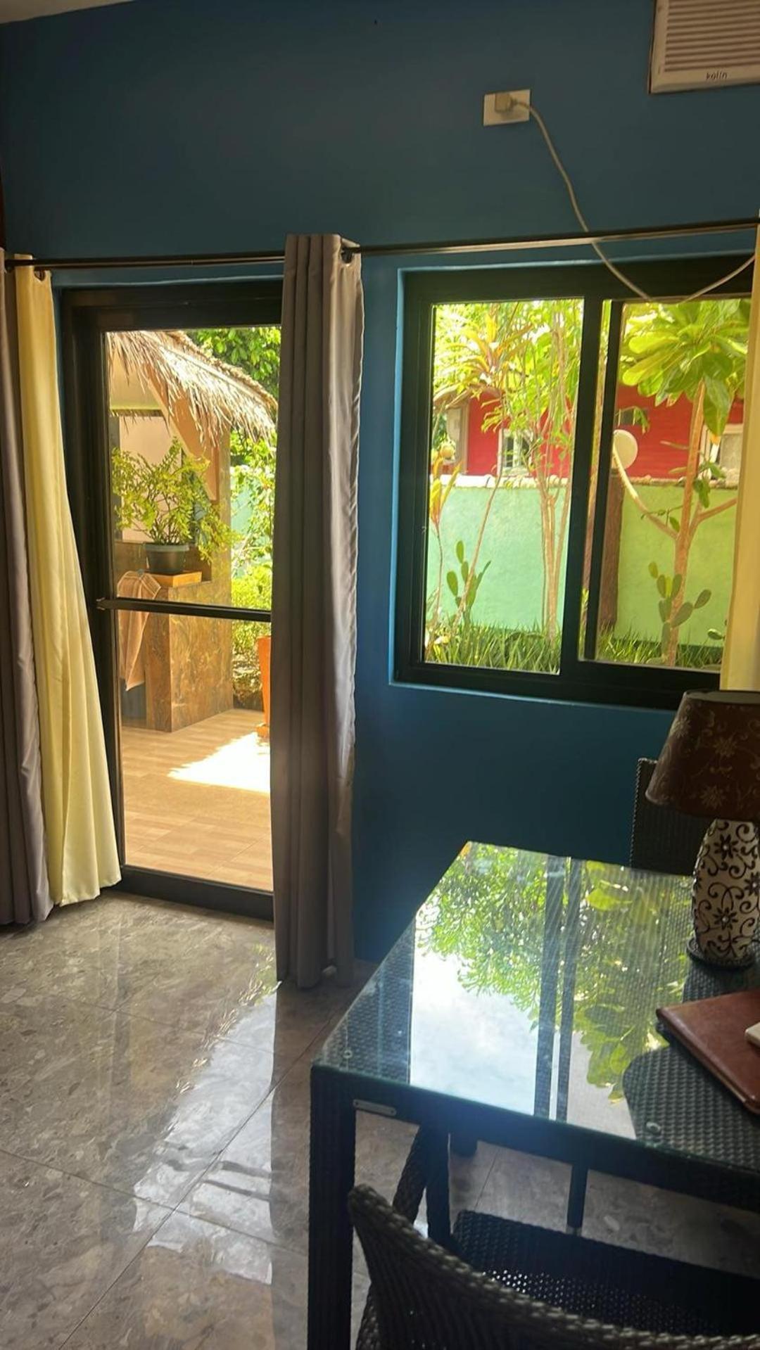 Cabilao Sunset Dive & Beach Resort Loon Buitenkant foto